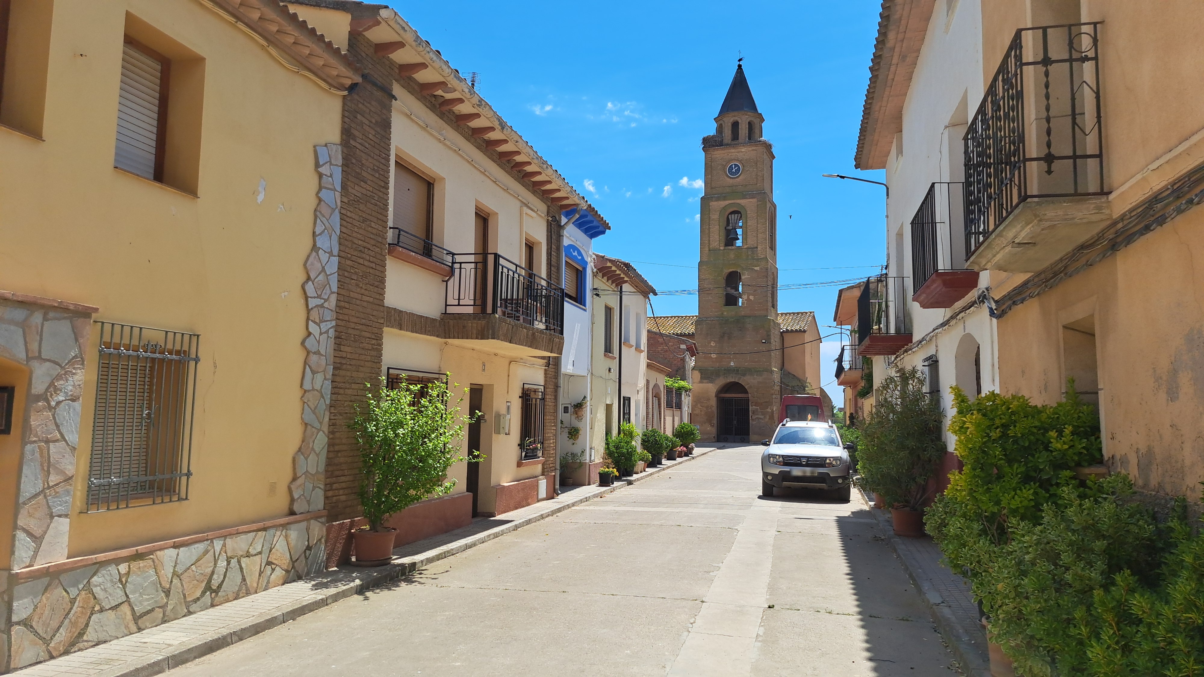 Vista actual de la calle de la Iglesia de Santalecina